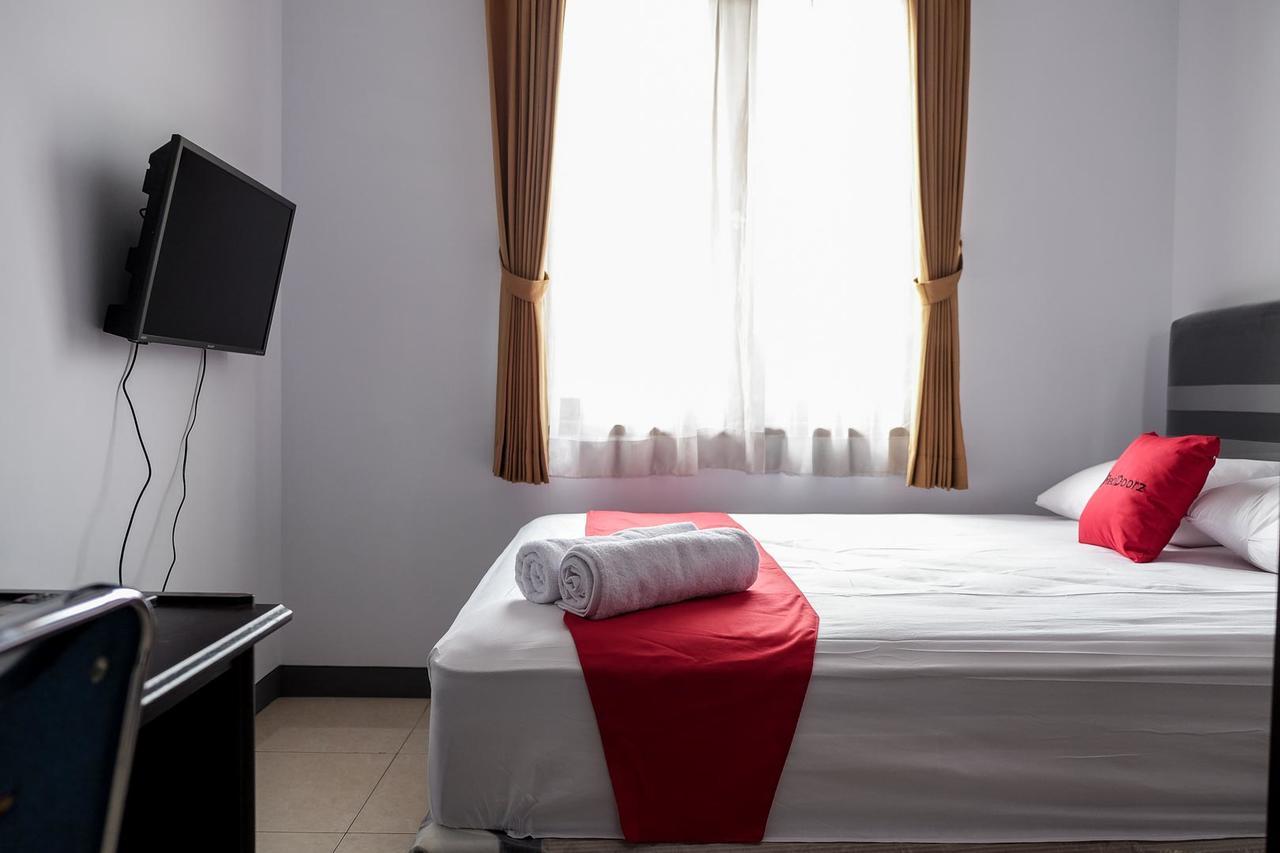 Reddoorz Near Supermall Karawaci 2 Tangerang Exterior photo